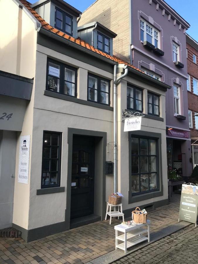 Teestuuv Apartment Husum  Bagian luar foto