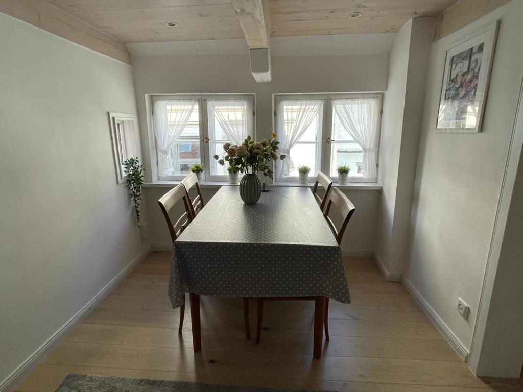 Teestuuv Apartment Husum  Bagian luar foto